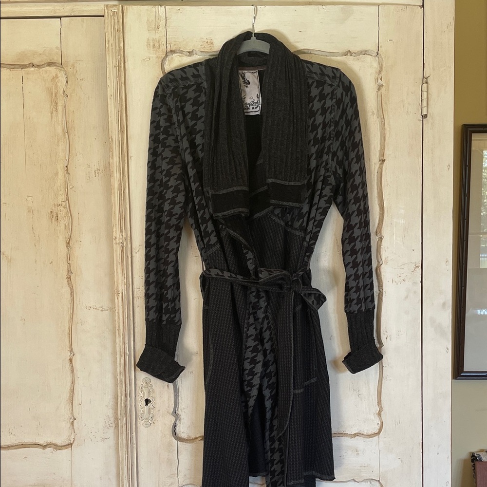Scrapbook Black and Gray Houndstooth Women's Jacket
